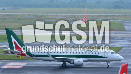 Embraer ERJ-175-200LR_3.jpg